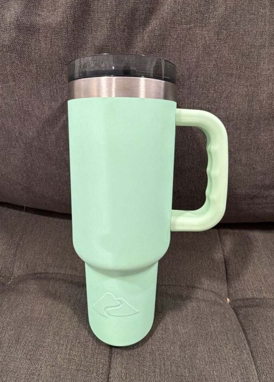 RTIC 40 oz Ceramic Lined Road Trip Tumbler in the shade Fresh Mint